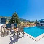 Saribelen 2 Bedroom With Private Pool Hot Tub 빌라 칼칸
