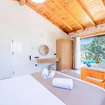 빌라 Saribelen 2 Bedroom With Private Pool Hot Tub