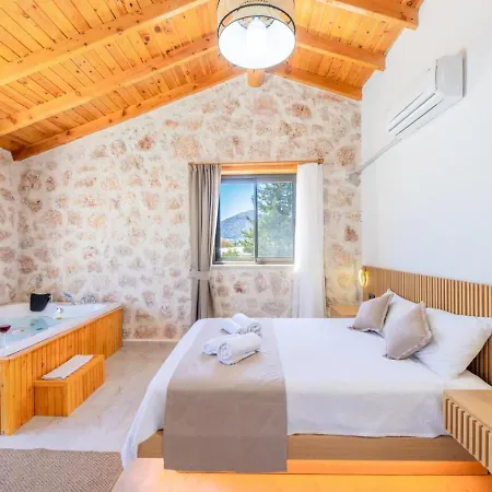 Saribelen 2 Bedroom With Private Pool Hot Tub Калкан
