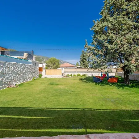 Villa Saribelen 2 Bedroom With Private Pool Hot Tub *