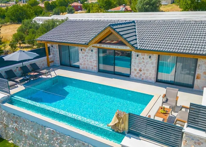Saribelen 2 Bedroom With Private Pool Hot Tub * Калкан