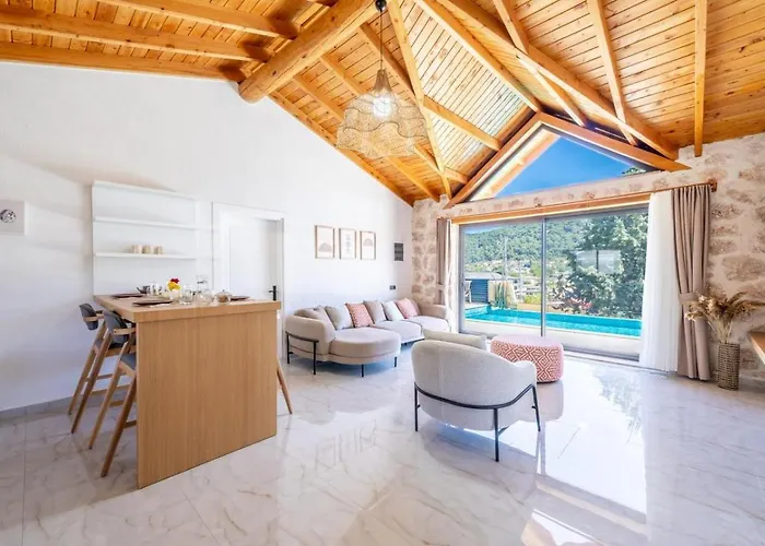 Saribelen 2 Bedroom With Private Pool Hot Tub * Калкан
