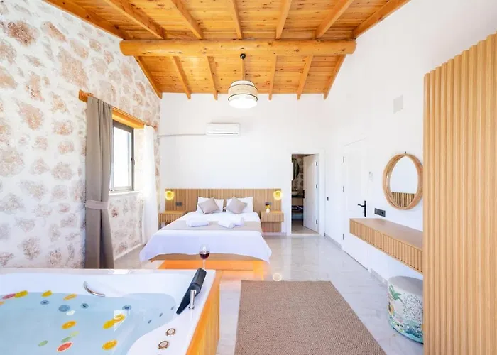 Saribelen 2 Bedroom With Private Pool Hot Tub Вилла