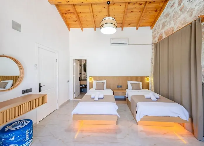Saribelen 2 Bedroom With Private Pool Hot Tub Вилла