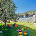 Saribelen 2 Bedroom With Private Pool Hot Tub * קלקן